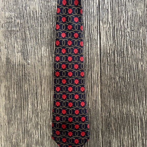 Chanel Silk Tie CC LOGO - Picture 2 of 4
